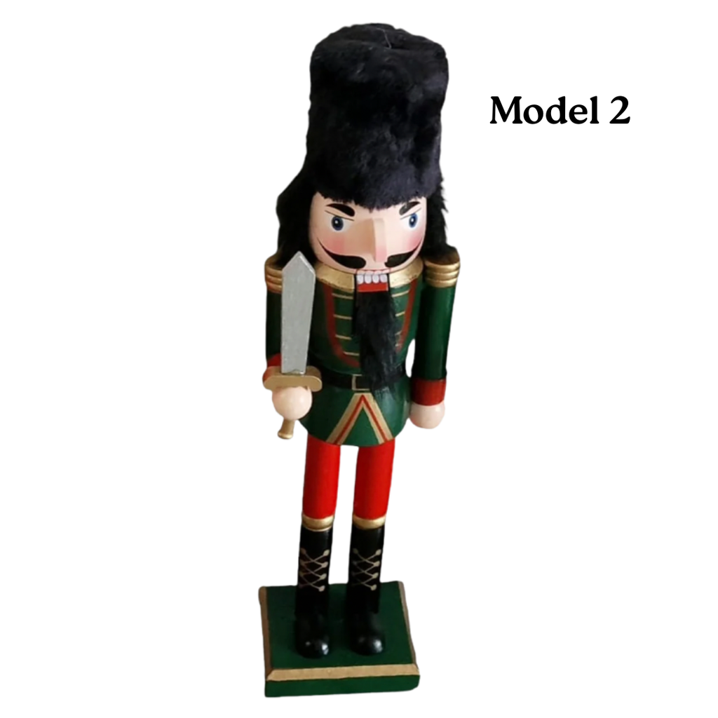 DEKORATÍV DIÓTÖRŐ 40CM KÜLÖNBÖZŐ MODELLEK