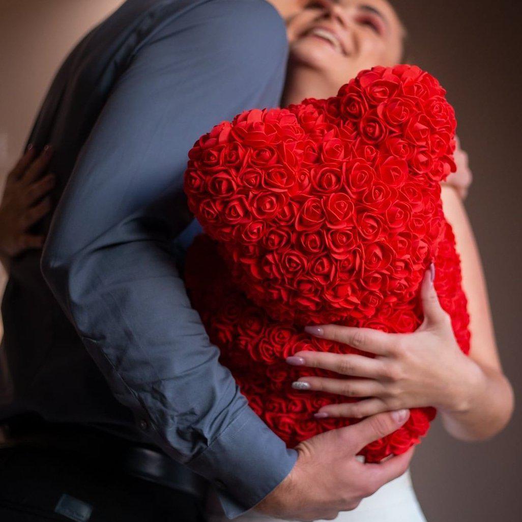 Vörös rózsákból készült plüssmackó 40cm