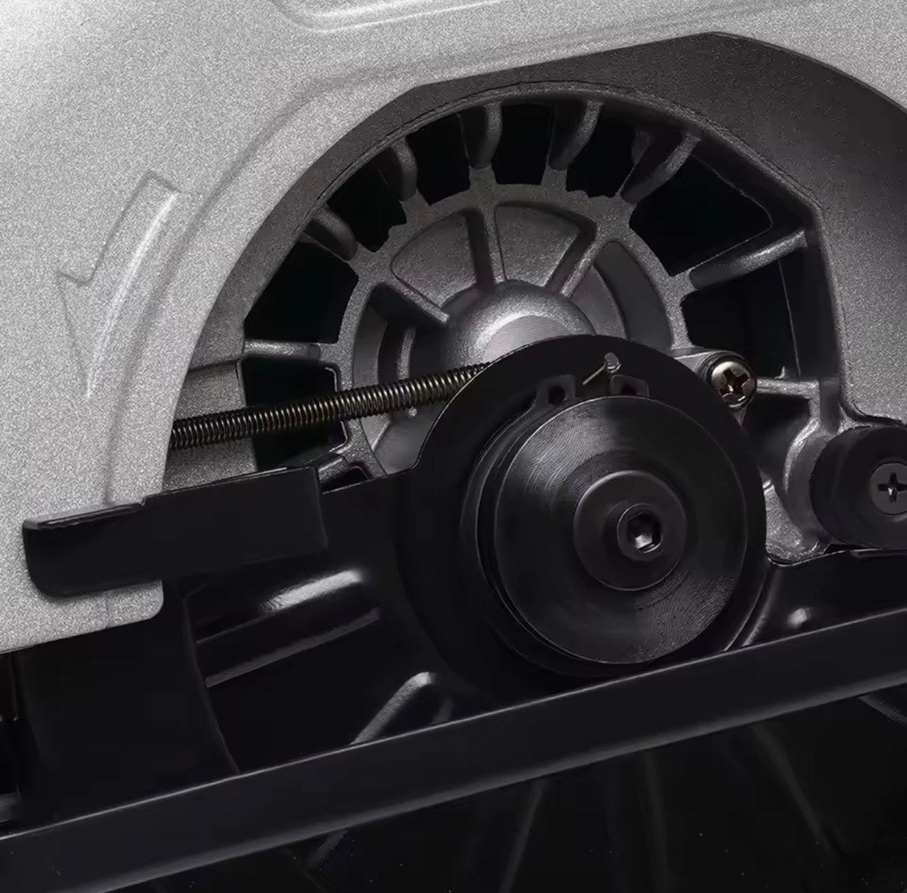 Akkus körfűrész 42V (2× akkumulátorral)