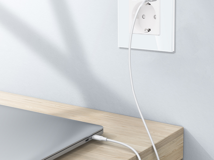USB-C töltésű aljzat