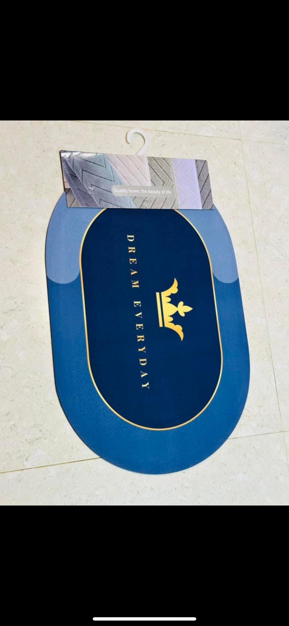 Fürdőszobai szőnyegpadlós King 1+1