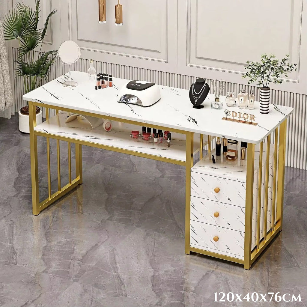 Arany sminkasztal