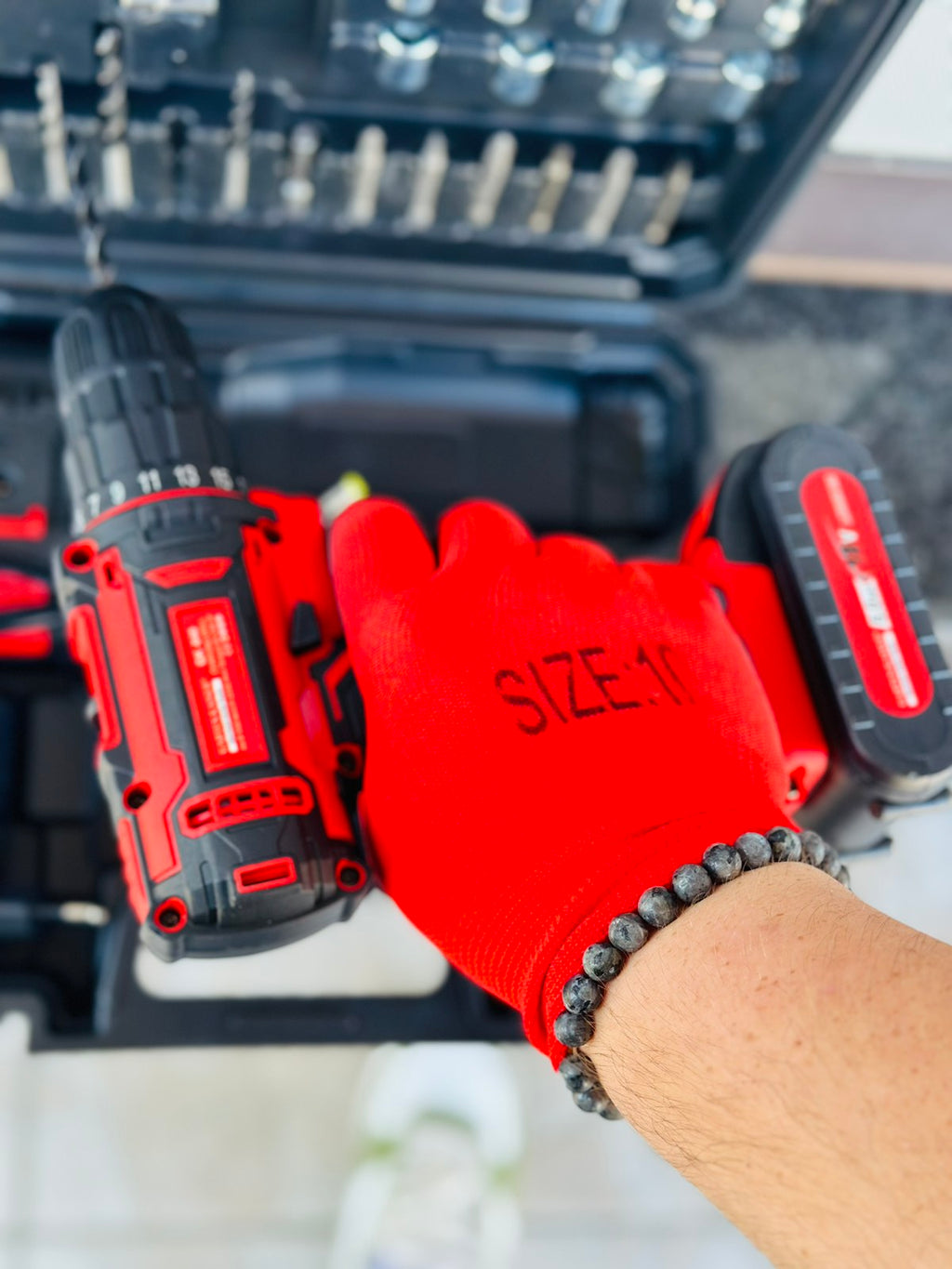 Akkus fúró-csavarozó 18V (28 darabos készlet) X2 akkumulátor