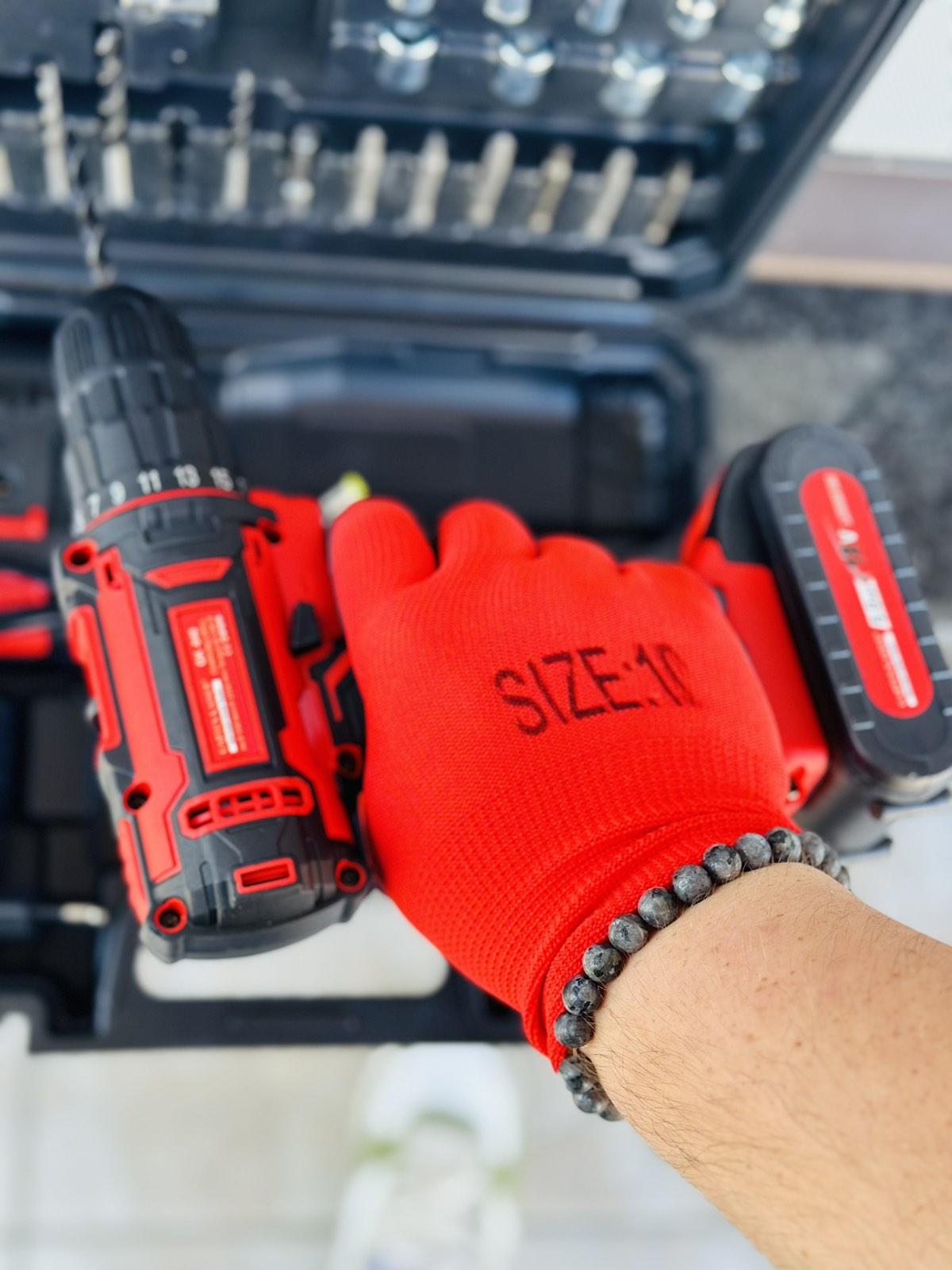 Akkus fúró-csavarozó 18V (28 darabos készlet) X2 akkumulátor