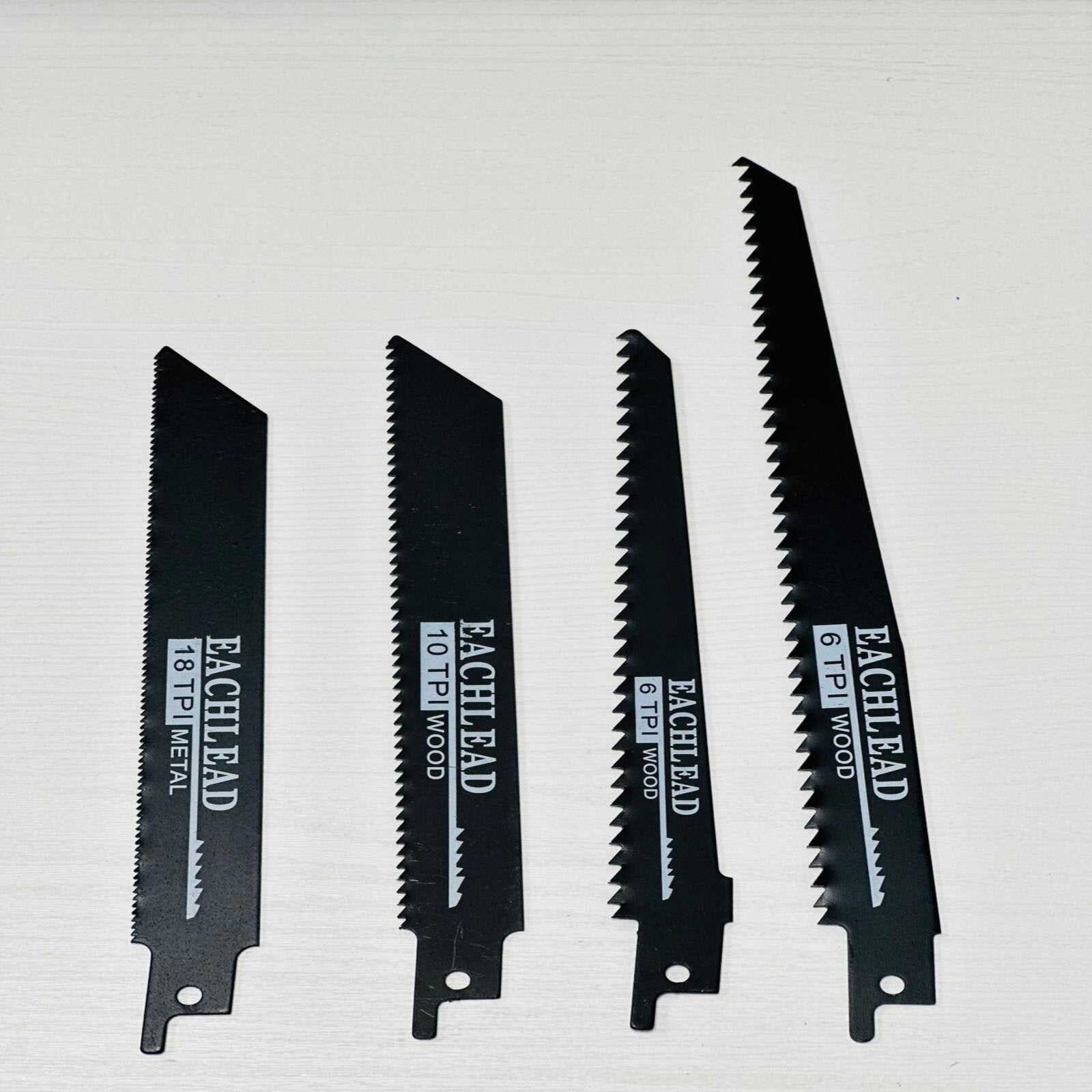 AKKUS FŰRÉSZ 24 V X2 AKKUMULÁTOROK