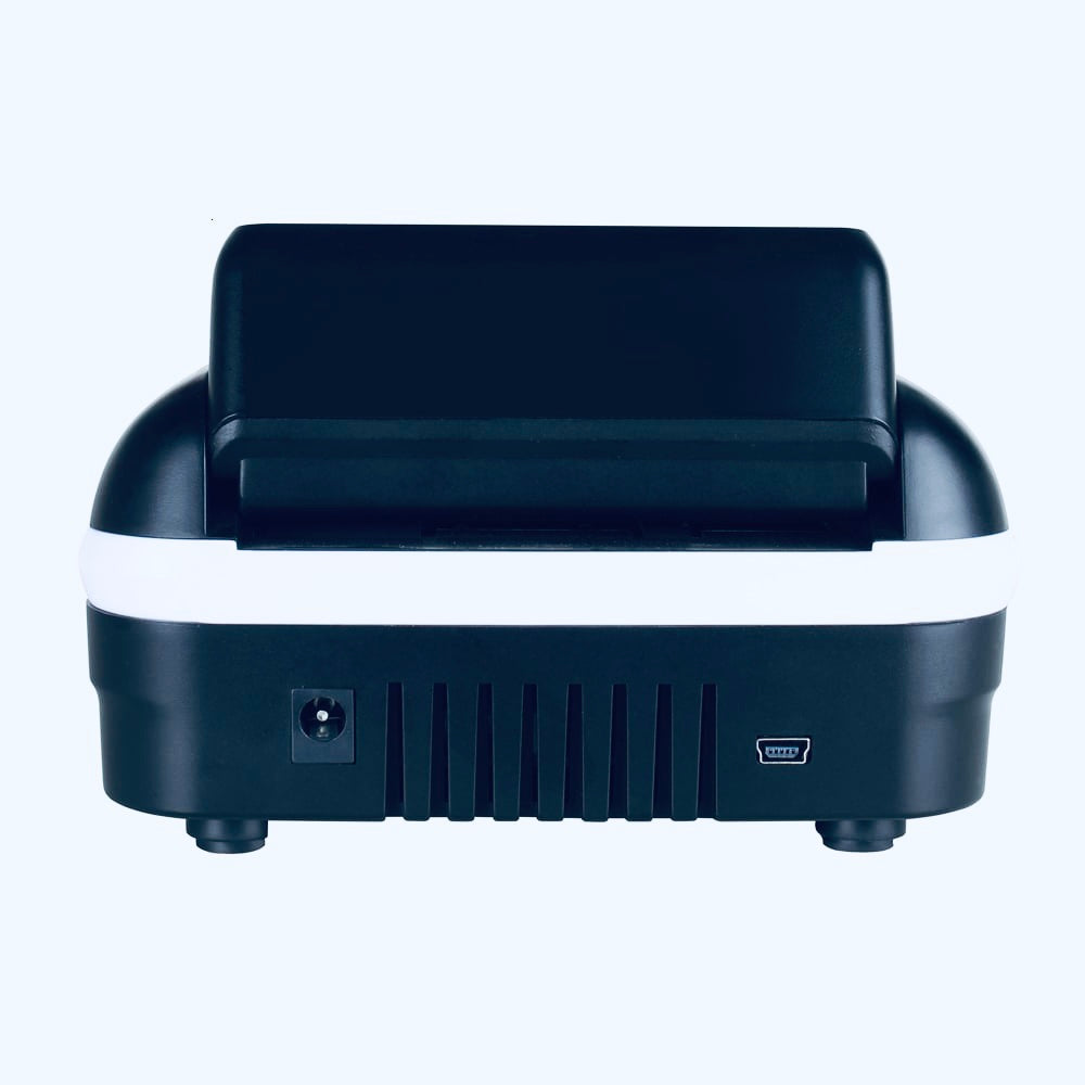 VEZETÉK NÉLKÜLI ESZKÖZ ÚJRA TÖLTHETŐ AKKUMULÁTORRAL PÉNZSZÁMOLÁSHOZ ÉS ELLENŐRZÉSÉHEZ